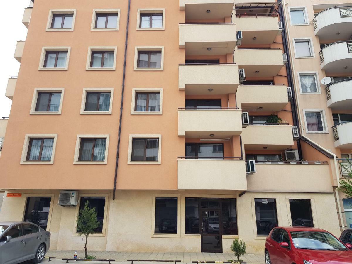 Хепи Апартмънтс Plovdiv Esterno foto